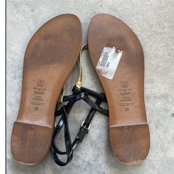 Zara black and gold Thong Flat Sandal Spring/Summer 2013 - Picture 2 of 2